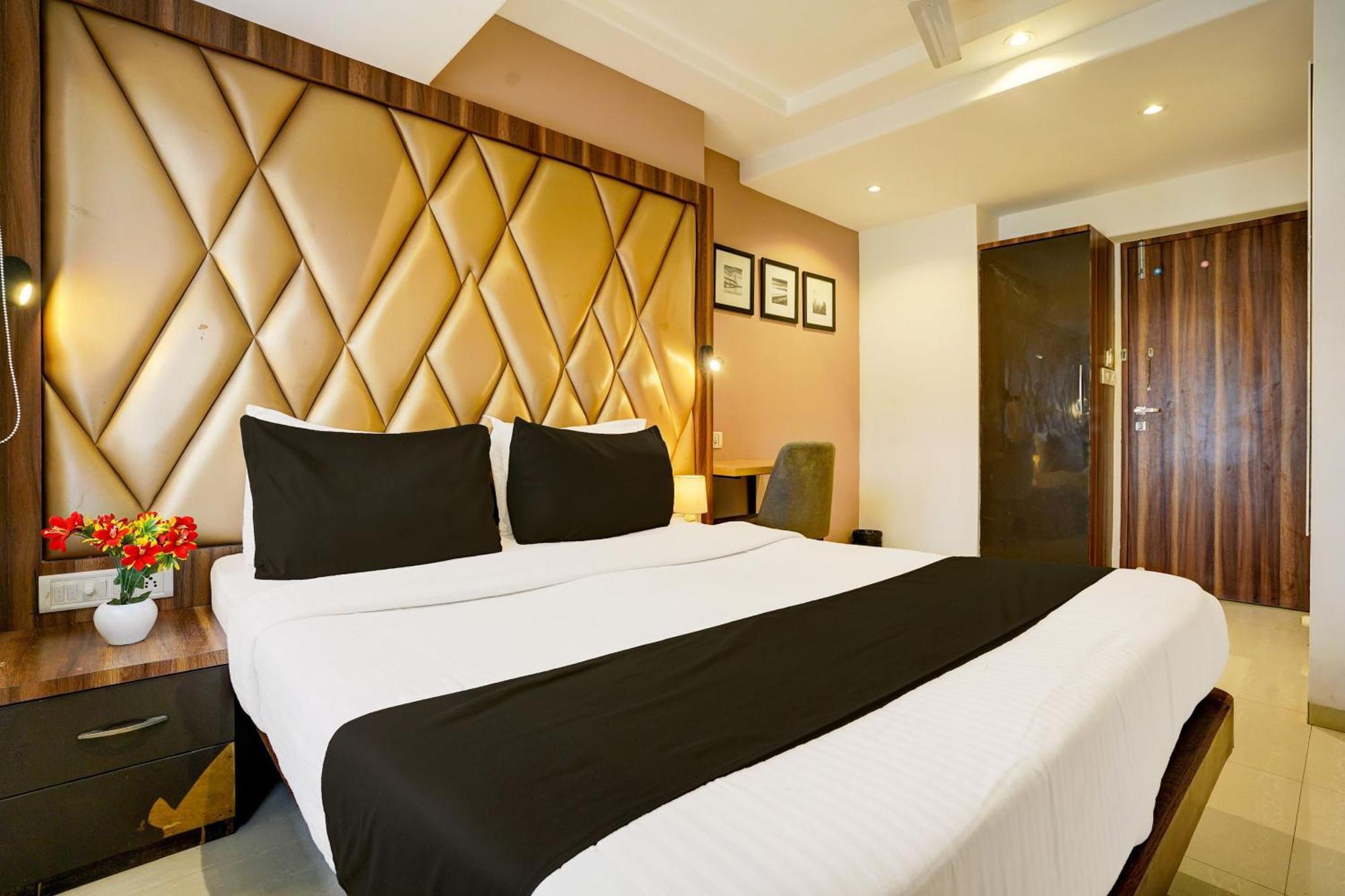 FabHotel Park Palace Mandvi Mumbai Exterior foto