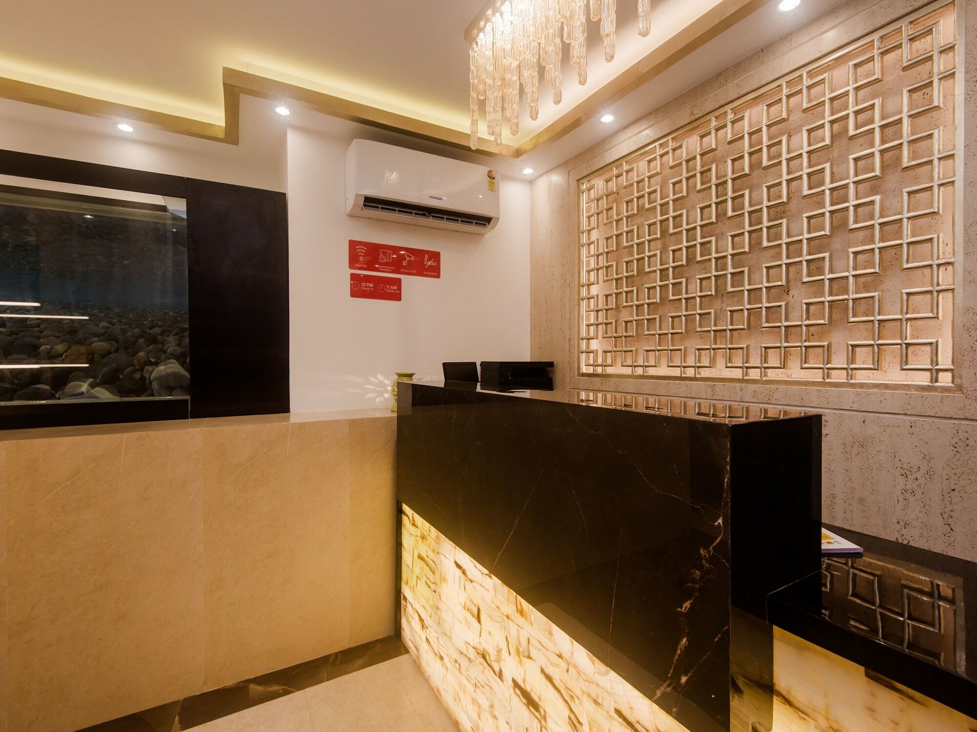 FabHotel Park Palace Mandvi Mumbai Exterior foto