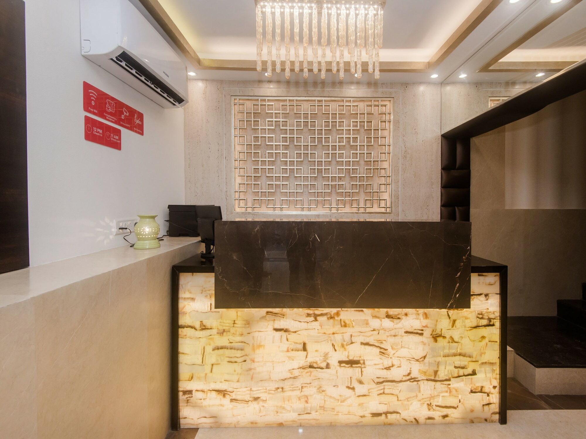 FabHotel Park Palace Mandvi Mumbai Exterior foto